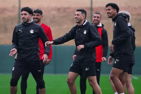 تحت الأمطار.. منتخب مصر يواصل استعداداته لمواجهة جنوب أفريقيا (صور)